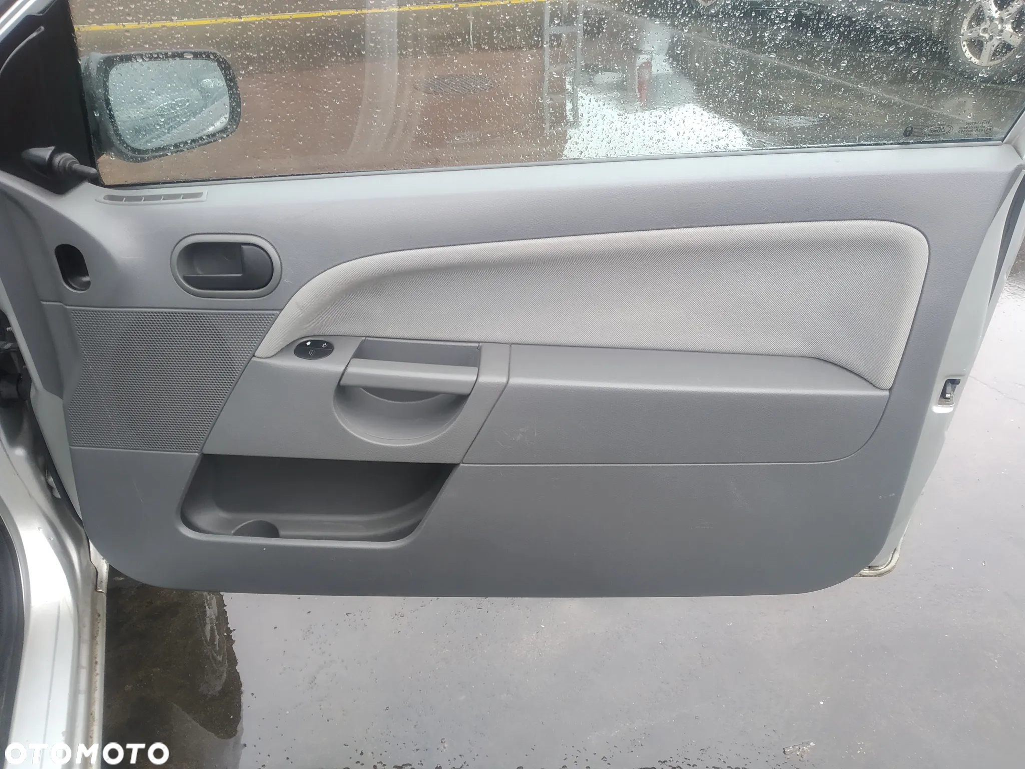 FORD FIESTA MK5 02-05 1.3 8V - MASKA PRZÓD 62 - 18