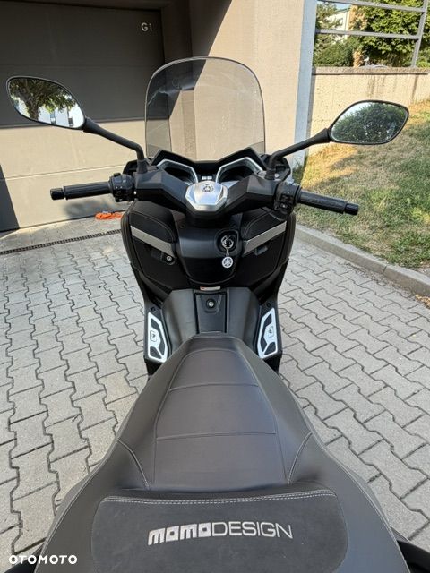 Yamaha X-max - 10