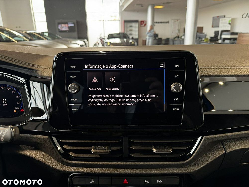 Volkswagen T-Roc - 29