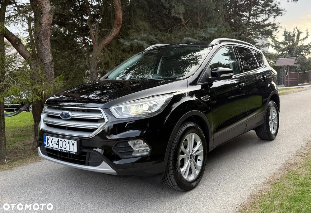 Ford Kuga 1.5 EcoBoost 2x4 Titanium - 2