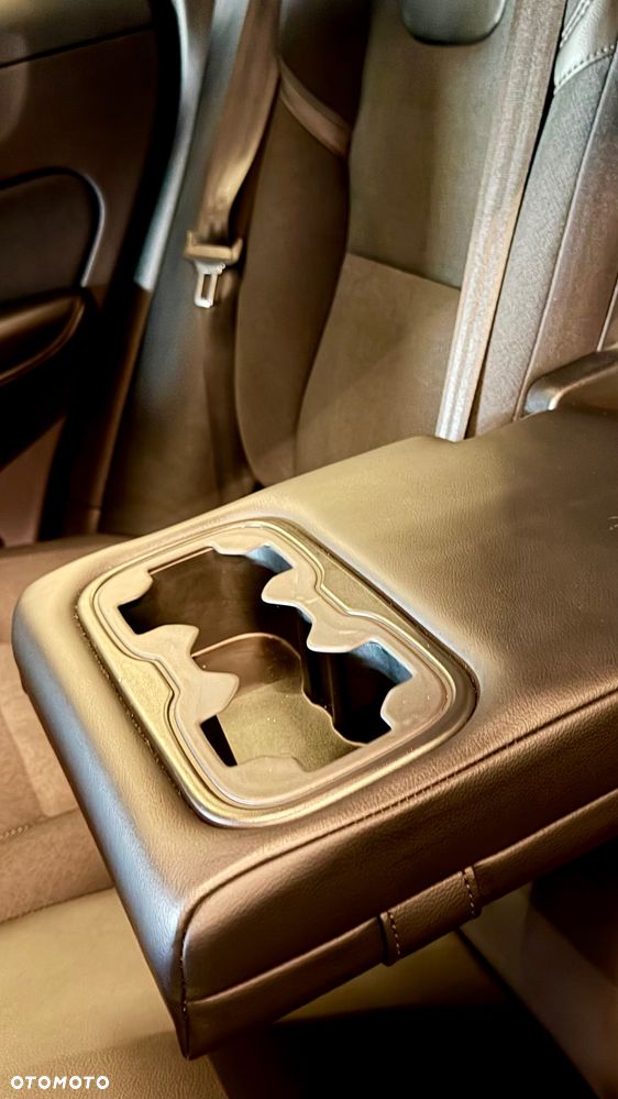 Volvo XC 60 - 8