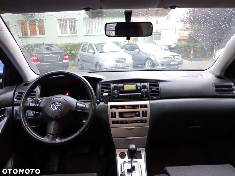 Toyota Corolla - 7