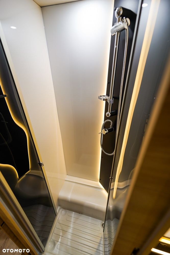 Ford Chausson 797 Titanium Line - 23
