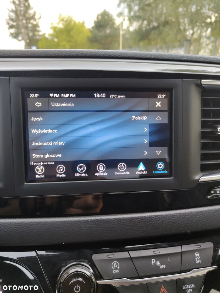Chrysler Pacifica - 18