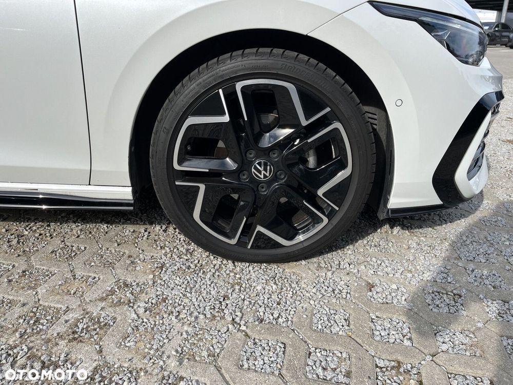 Volkswagen Golf 1.5 eTSI mHEV R-Line DSG - 20