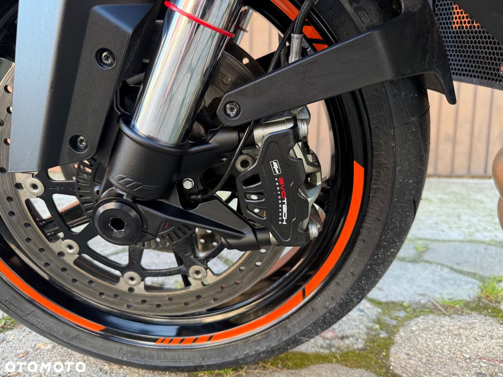 KTM Super Duke - 16