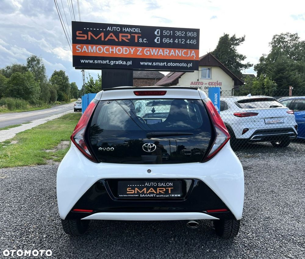 Toyota Aygo x-play club - 5
