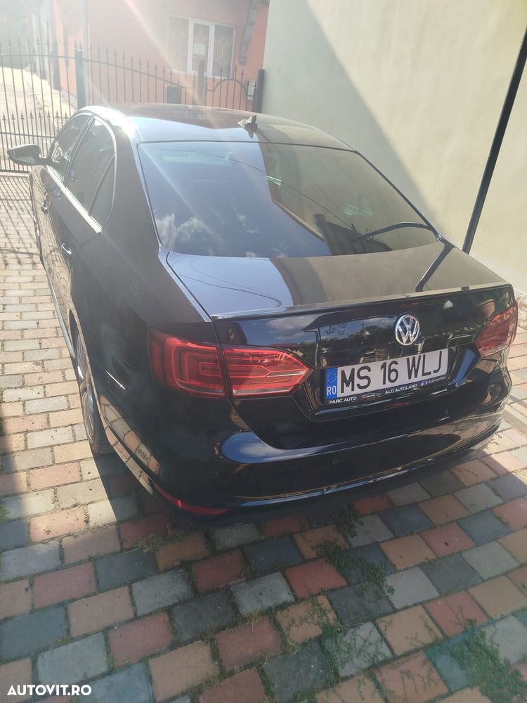 Volkswagen Jetta 1.4 DSG Highline - 31