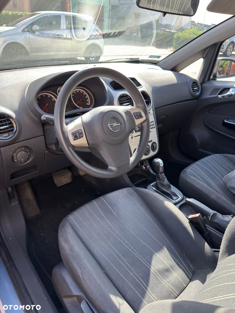 Opel Corsa 1.4 16V Silverline Easytronic - 6