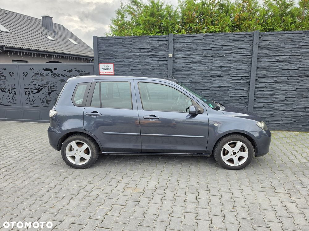 Mazda 2 - 3