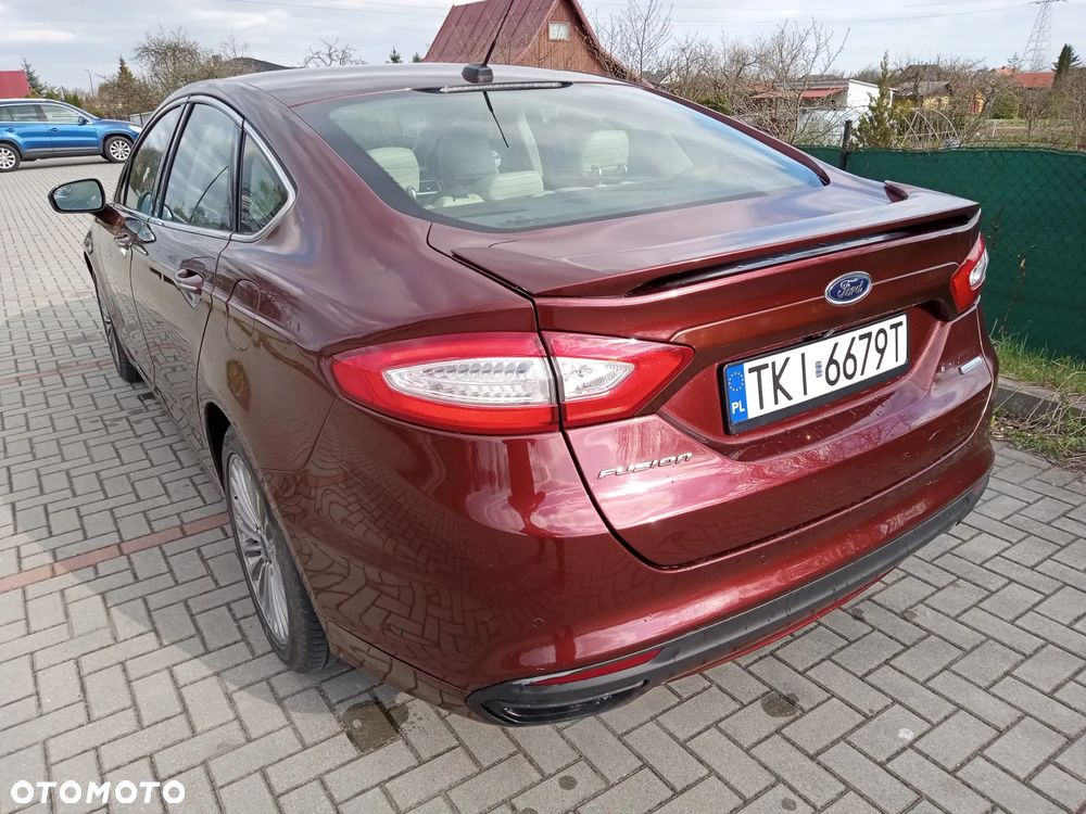 Ford Fusion 2.0 EcoBoost Titanium - 4