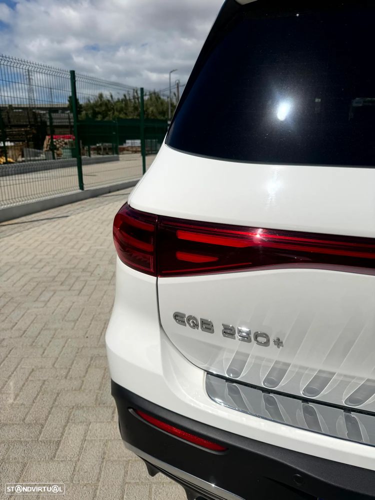 Mercedes-Benz EQB 250+ AMG Line - 30