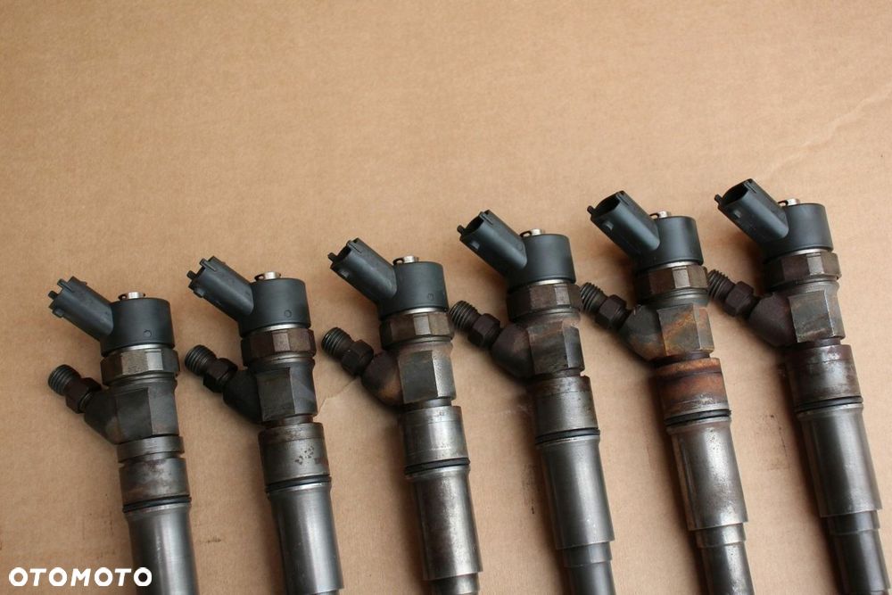 Wtryskiwacz DIESEL BMW E46 E39 E38 E53 X5 3.0D M57 7785984 0445110047. - 2