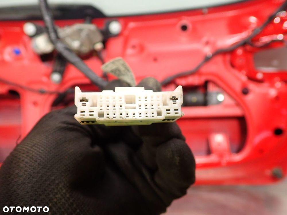 KLAPA TYŁ BAGAŻNIKA HYUNDAI I30 III KOMBI JHR - 23