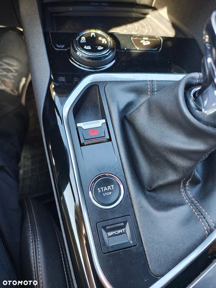 Peugeot 3008 1.2 PureTech GT S&S - 5