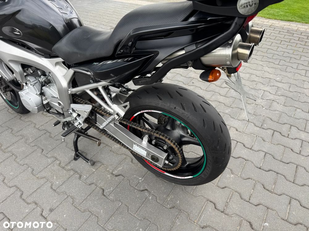 Yamaha FZ6 - 21