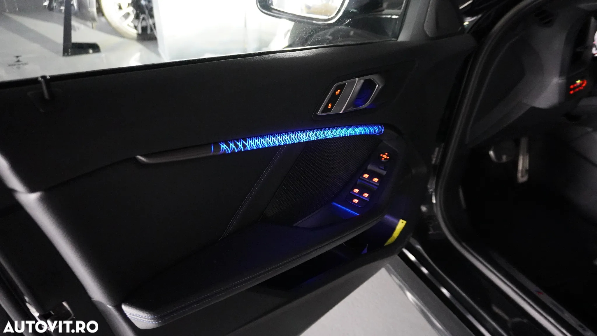 BMW Seria 1 118i Aut. M Sport - 36