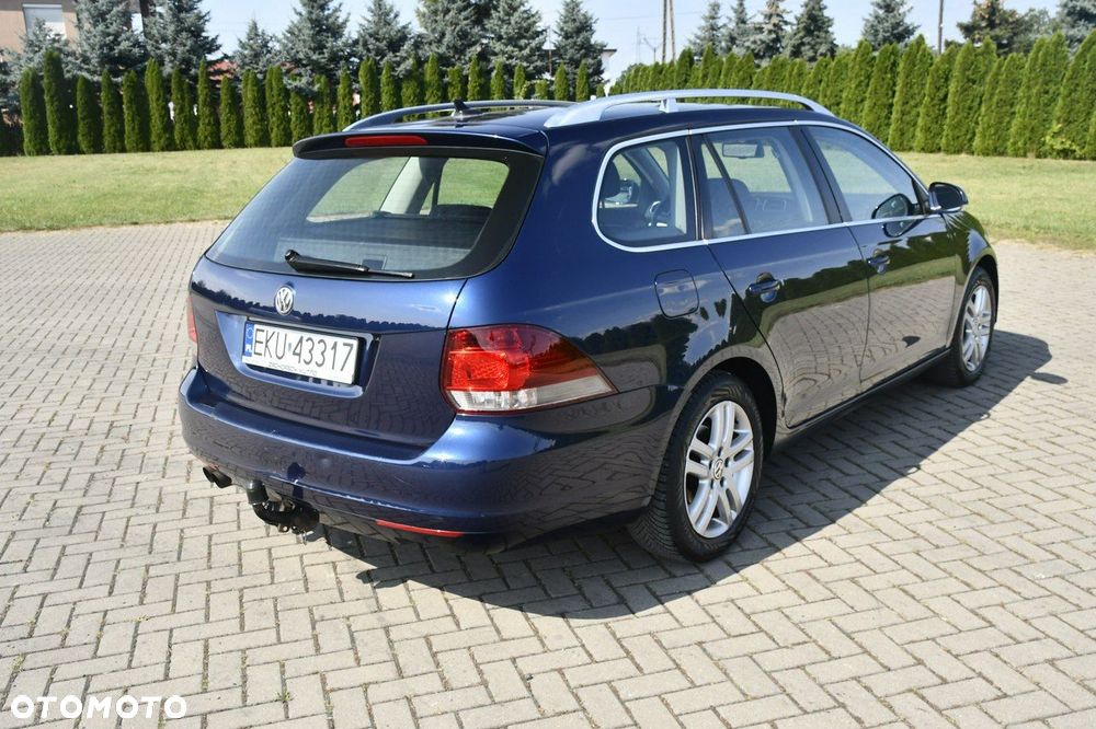 Volkswagen Golf - 8