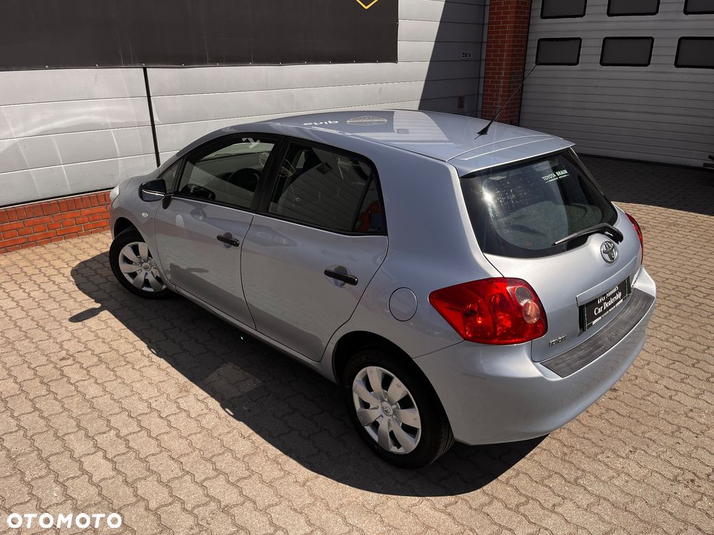 Toyota Auris 1.33 VVT-i Life - 10