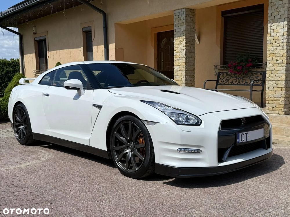 Nissan GT-R Black Edition - 8