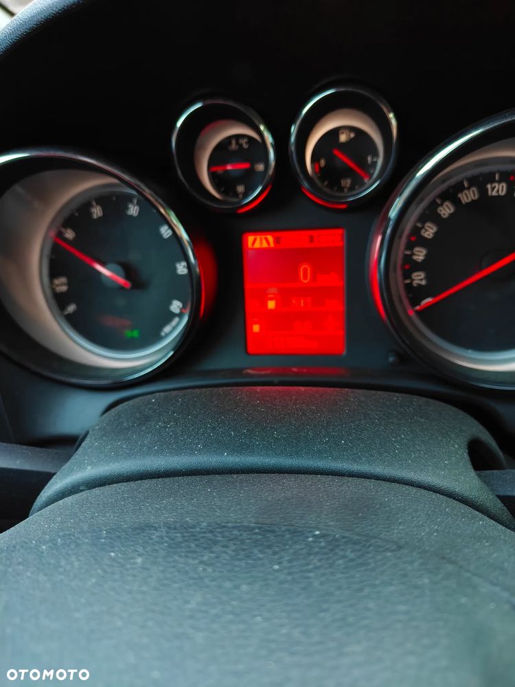Opel Astra 2.0 CDTI Sport - 10