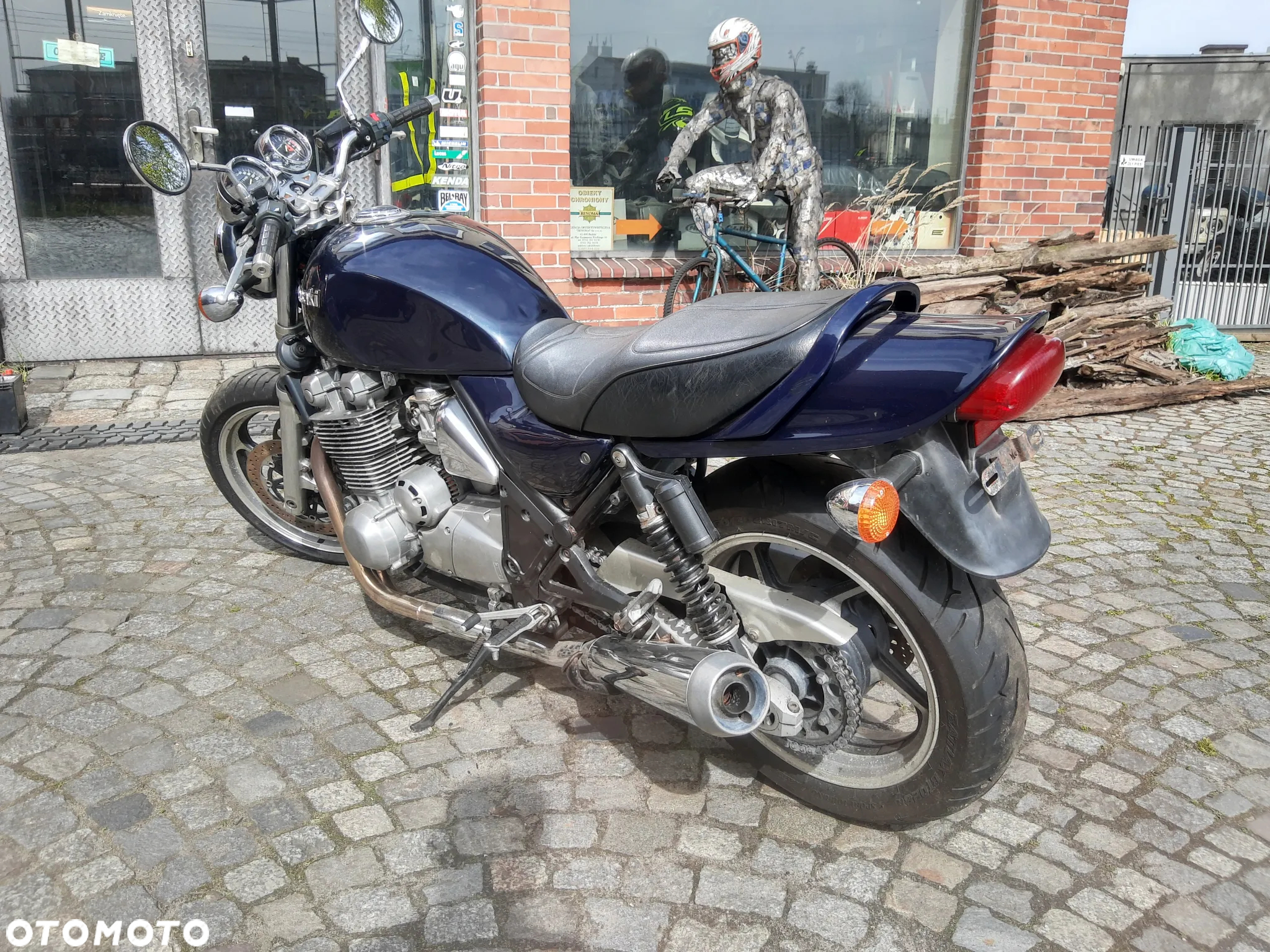 Kawasaki Zephyr - 4