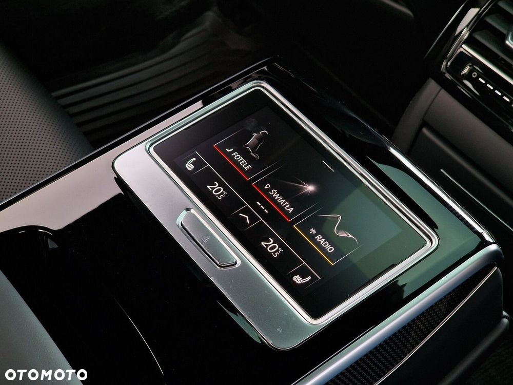 Audi S8 - 16