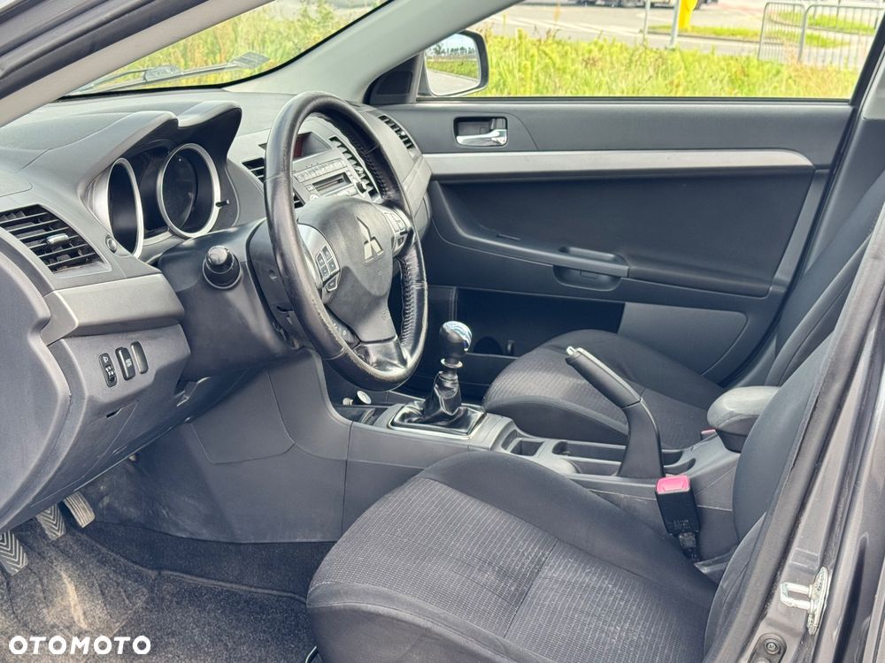 Mitsubishi Lancer 2.0 DID Instyle - 16