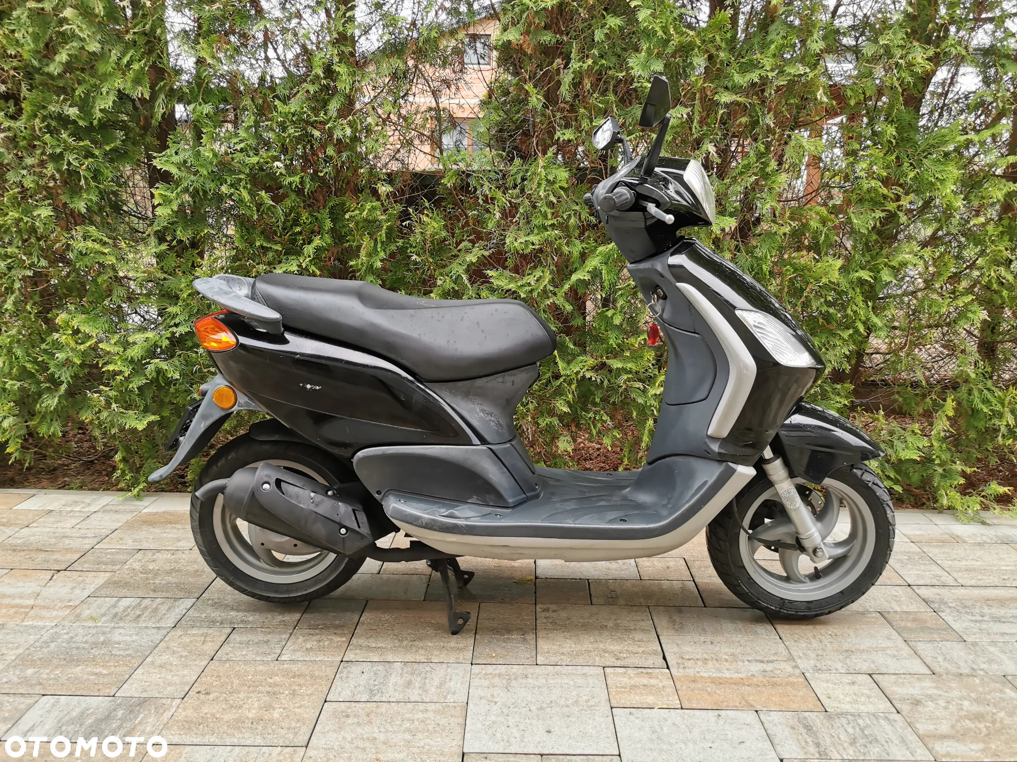 Piaggio FLY - 2