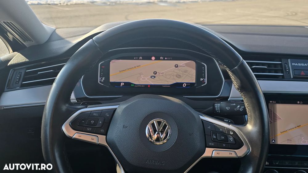 Volkswagen Passat 2.0 TDI DSG Highline - 9