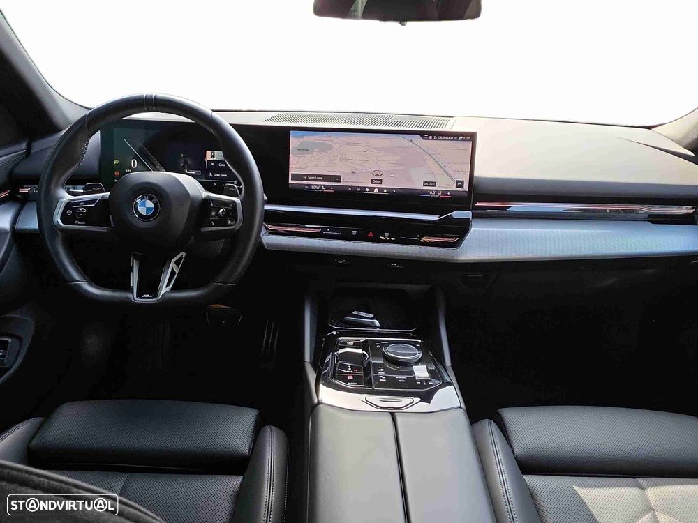 BMW 520 d Pack Desportivo M - 10