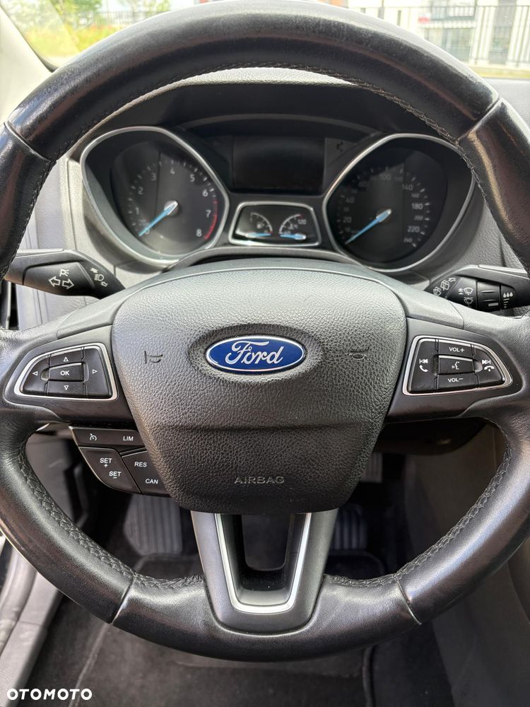 Ford Focus 1.0 EcoBoost Titanium ASS - 8