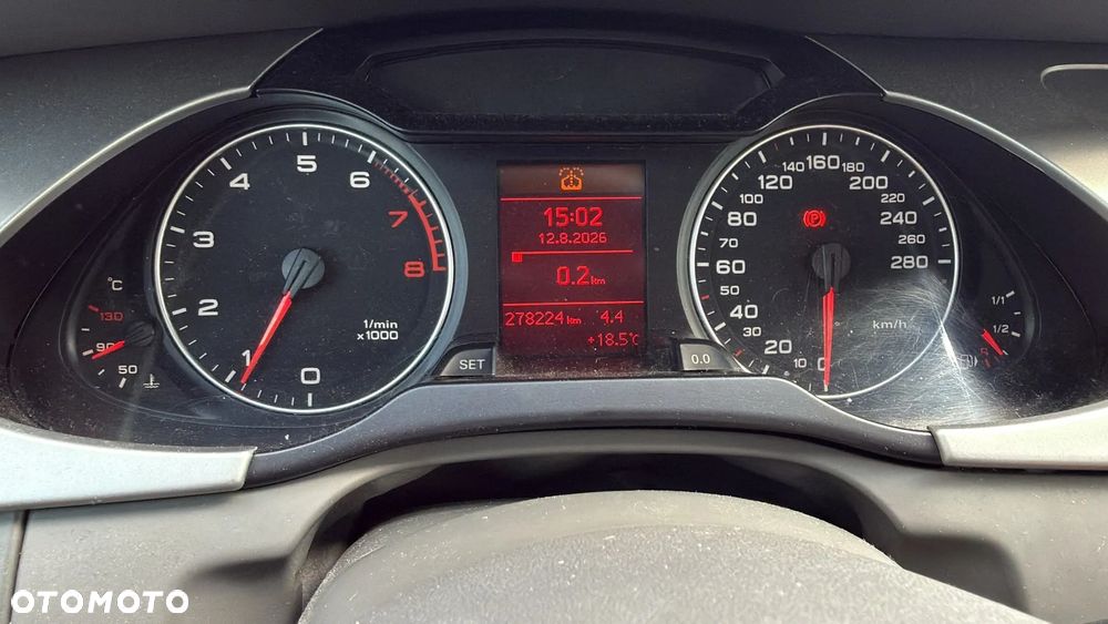 Audi A4 Limousine 1.8 TFSI Limited Edition - 23