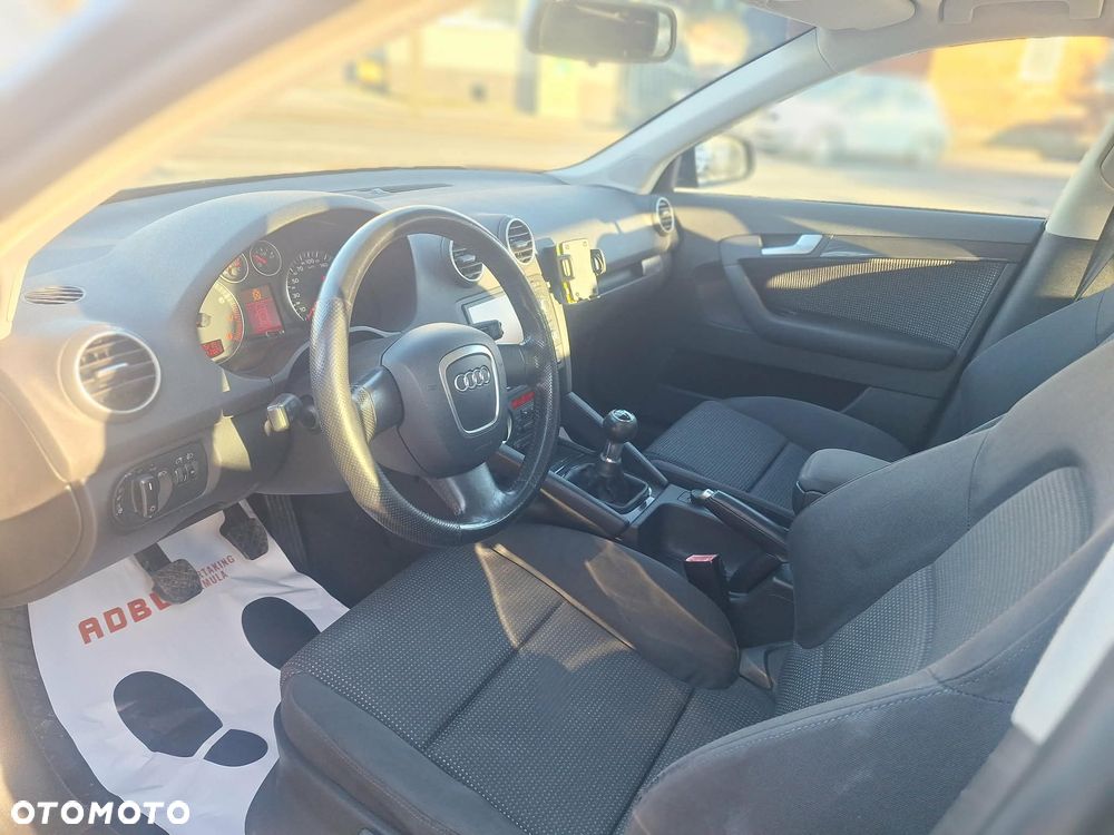 Audi A3 Sportback 1.6 FSI Ambition - 15