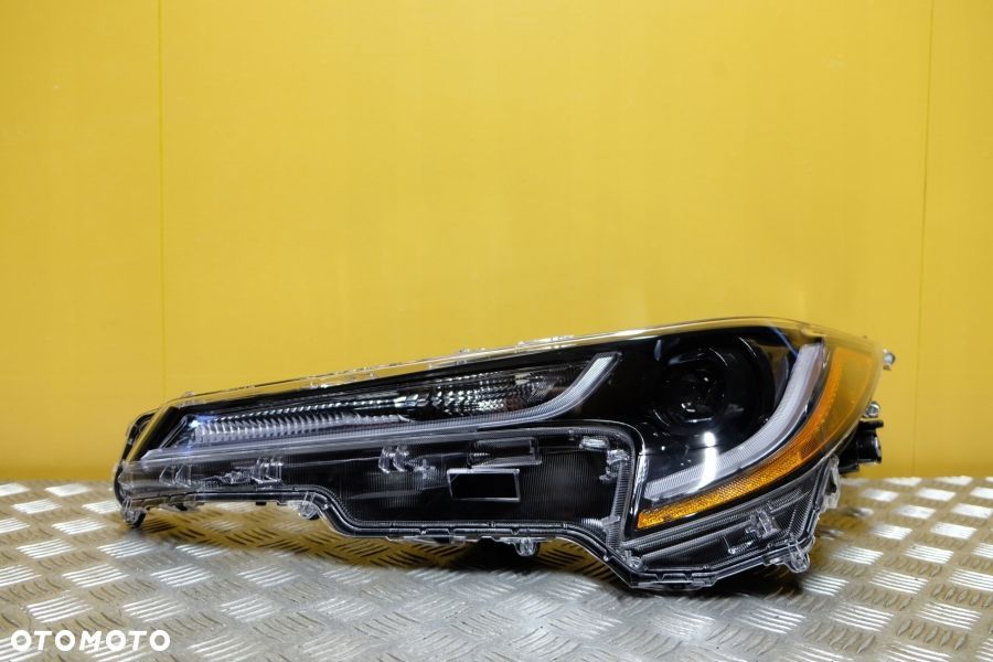TOYOTA COROLLA E21 2022- REFLEKTOR LAMPA LED L USA - 1
