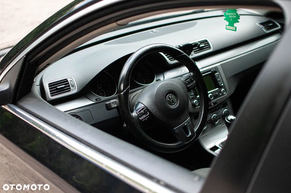 Volkswagen Passat 1.8 TSI Comfortline - 8