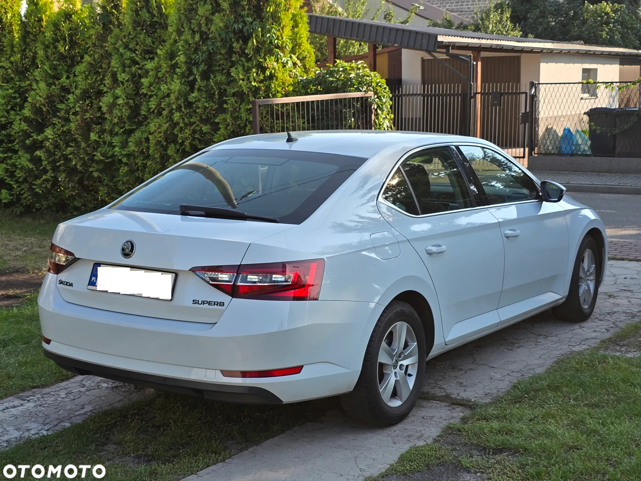 Skoda Superb 2.0 TDI Sportline DSG - 3
