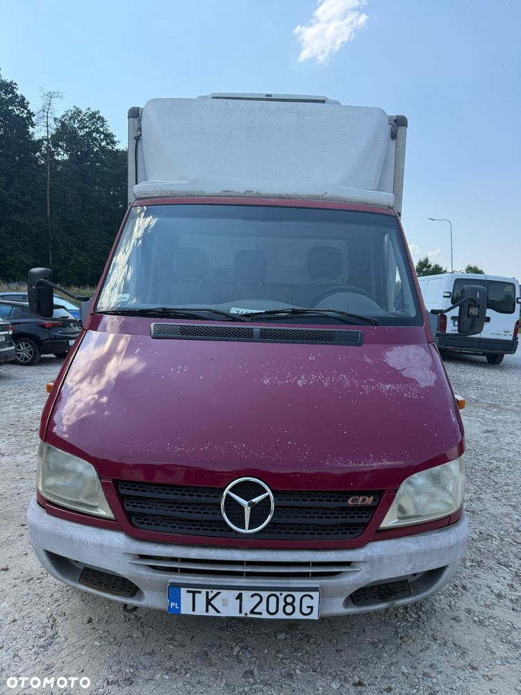 Mercedes-Benz Sprinter - 2