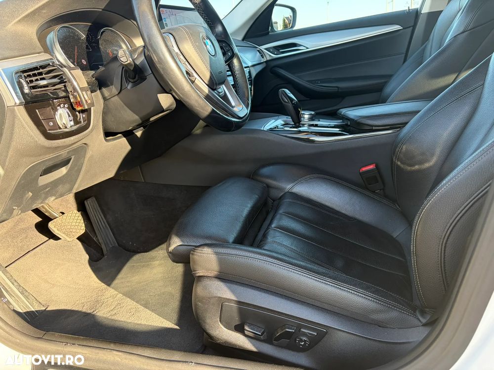 BMW Seria 5 520d xDrive Aut. Luxury Line - 10