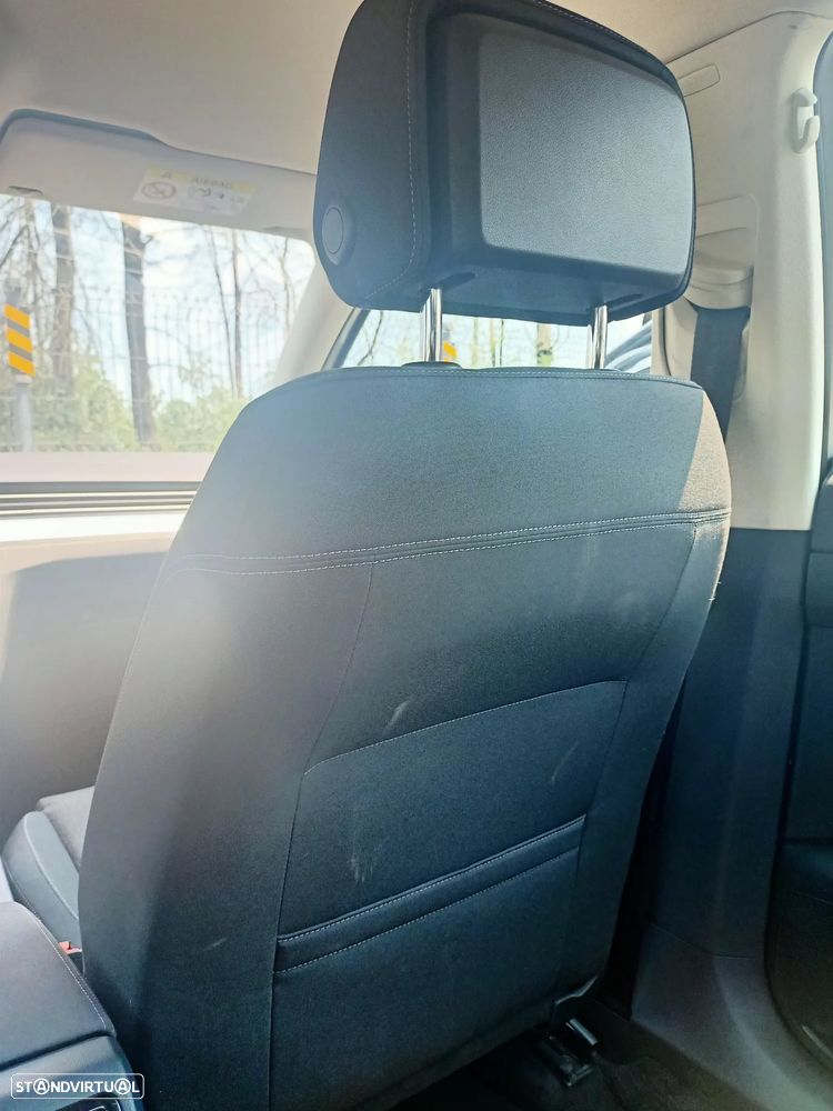 VW Passat 1.6 TDI Confortline - 25
