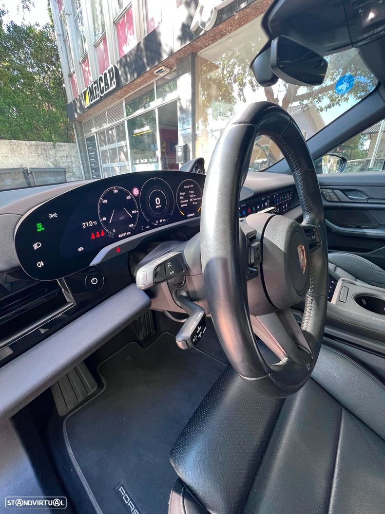 Porsche Taycan Sport Turismo Standard - 13