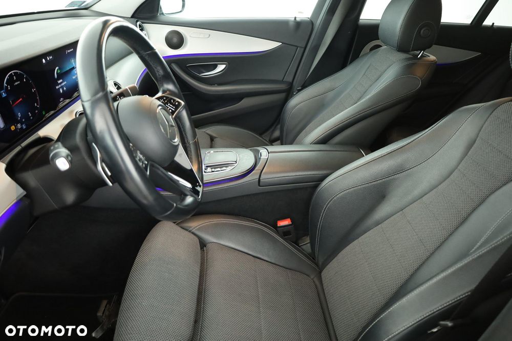 Mercedes-Benz Klasa E 220 d 4-Matic Avantgarde - 18