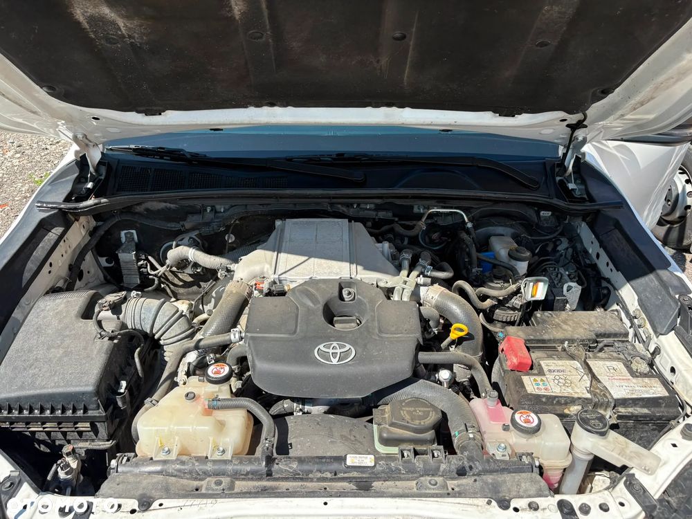 Toyota Hilux 2.4 D-4D Double Cab DL 4x4 - 17