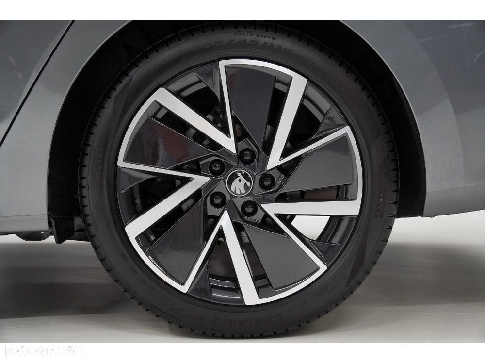 Skoda Octavia Break 2.0 TDI Sportline DSG - 9