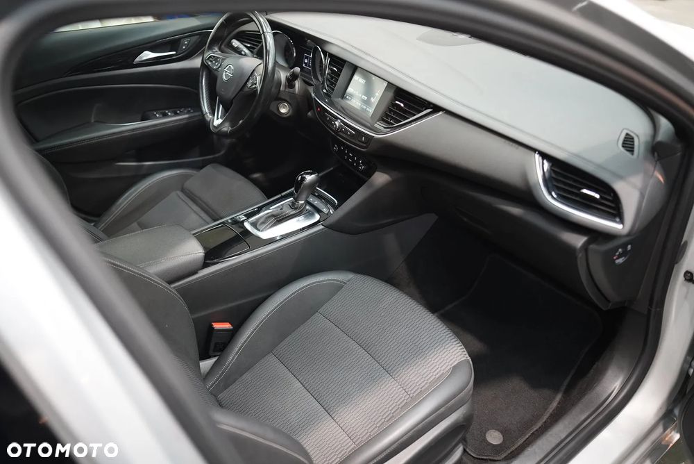 Opel Insignia - 23
