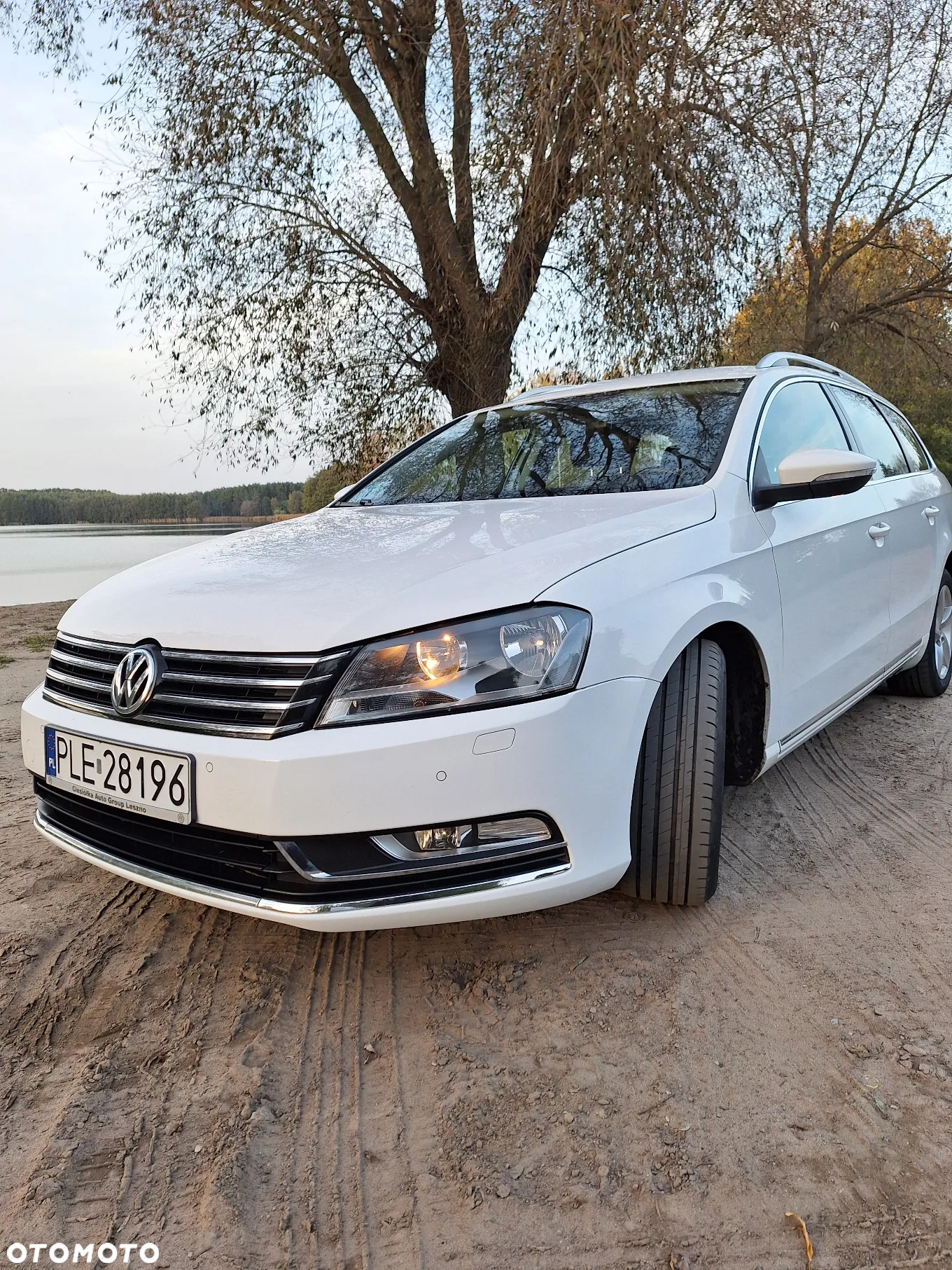 Volkswagen Passat - 2