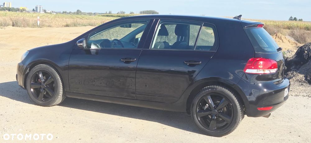 Volkswagen Golf - 25