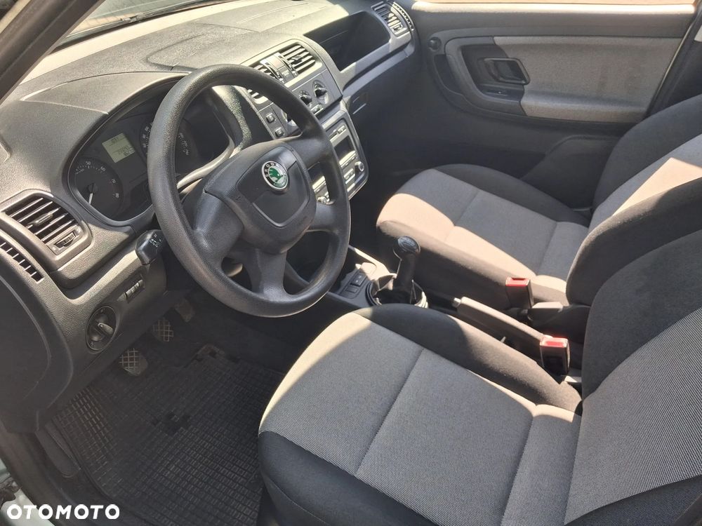 Skoda Fabia 1.2 HTP Elegance - 8