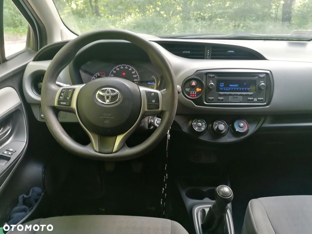 Toyota Yaris 1.0 Premium - 15