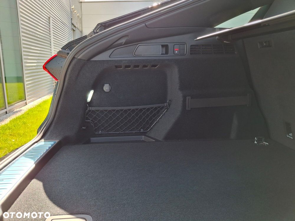 Audi Q5 Sportback - 10